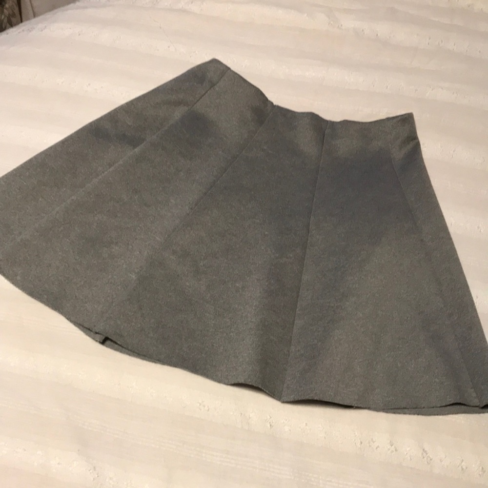 Ladies Divided Gray Flare Skirt